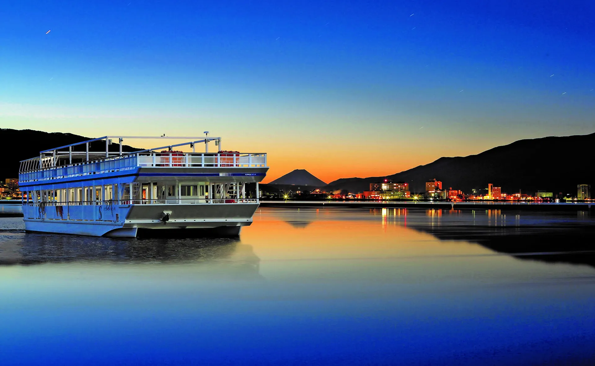 ご予約・お問い合わせ